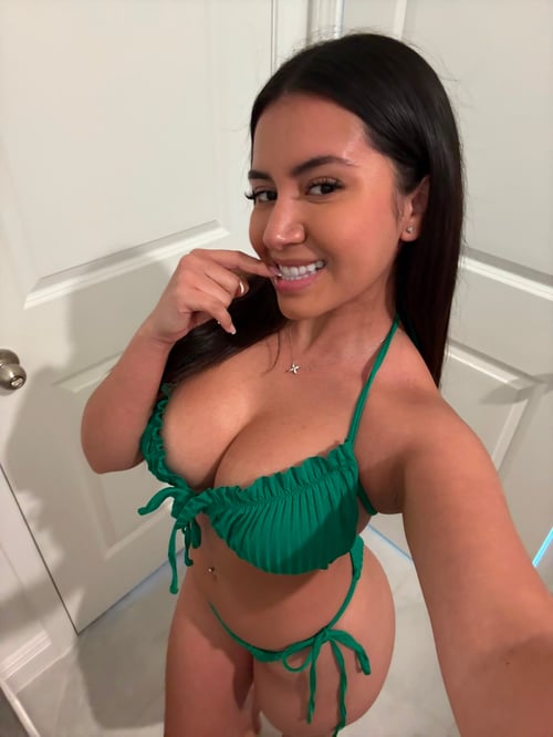 Fun with Cami 💦💦