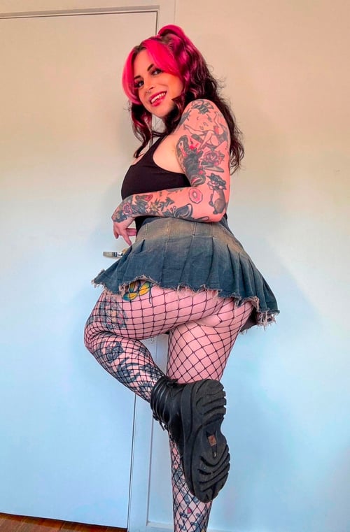 I’m Lydia 🙈 Professional 💯 Experience 💦 Unmatched ✅ Elegance and Discretion service 👅