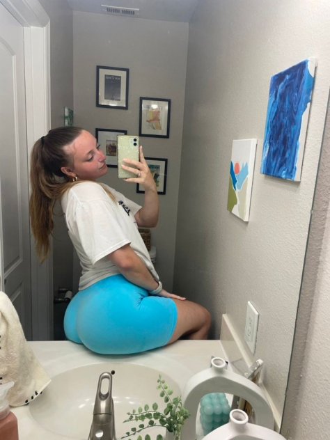 𝐇𝐎𝐓 🥵 𝐆𝐈𝐑𝐋  𝐈𝐍 𝐓𝐎𝐖𝐍 Let have unforgettable fun 🤩