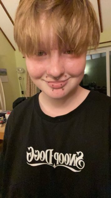 JESSY IS HERE TO SERVE YOU HOT SEXWET JUICY PUSSY