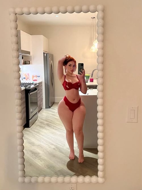 COME EXPLORE YOUR FANTASIES WITH ME😈 DIG MY HOLES AND MAKE ME SCREAM 🥰💕🍆🍑