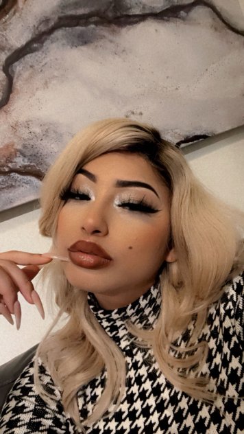 The Original girl next door 😏🥰