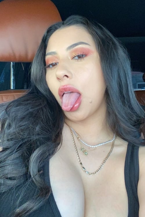 Hi , what up with you ? Hit me up if you’re down for fun , add me Telegram @Love_Baby27 HMU +1 301-