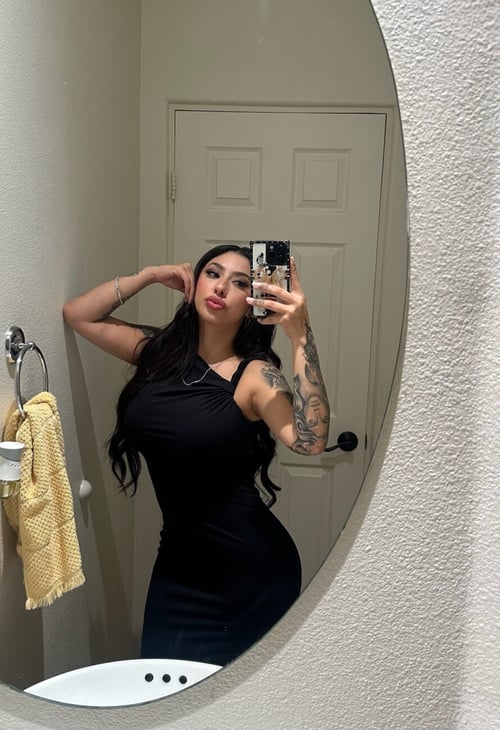 Hi , what up with you ? Hit me up if you’re down for fun , add me Telegram @Love_Baby27 HMU +1 301-