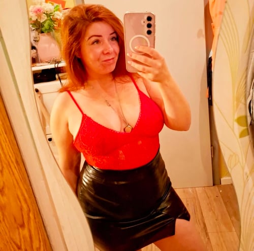 2408016976 Are u stressed n need Some hot reliever? I’m a horny mature girl, I love squirting 💦 I