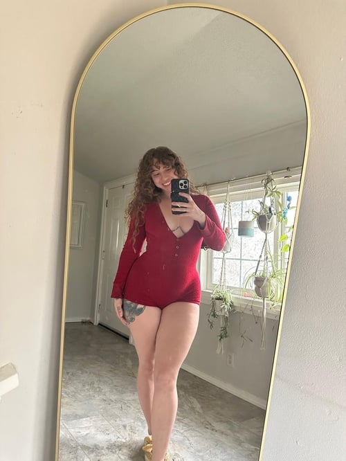 I’m Lydia 🙈 A Professional 💯 Experience 💦 Unmatched ✅ Elegance and Discretion service 👅