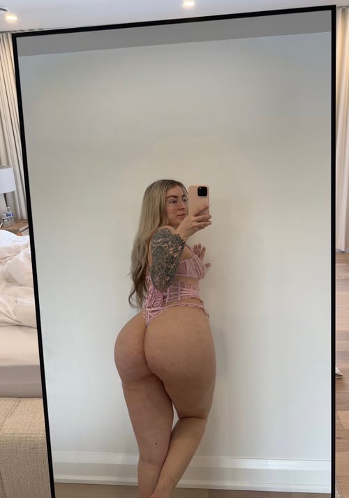 🍑IM A WET !!!SEXY BADDIE and HOTTEST CHICK IN TOWN 🍑