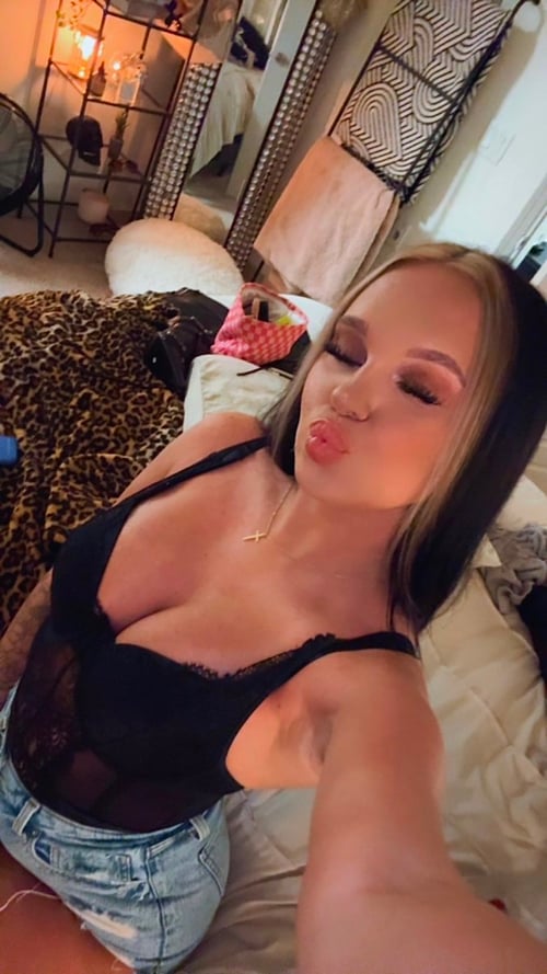 🥰I’m available for both incall❤️🥂💋 and outcall🥂💋❤️ services 💋🥂❤️