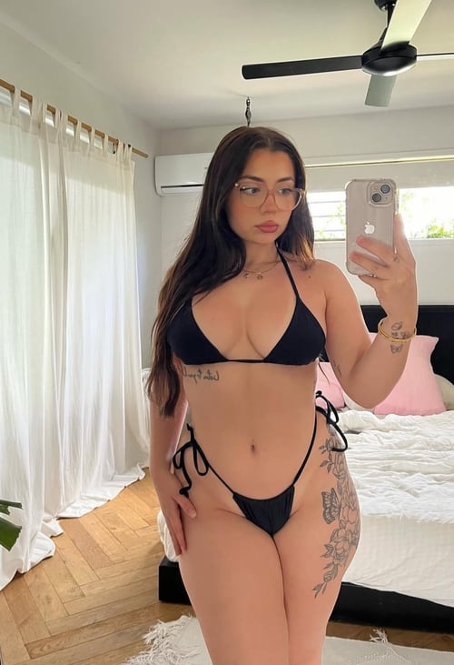 Hey sweethearts Looking for pleasure & unforgettable moments? I’m here for you 📲 +1 (419) 819-0139