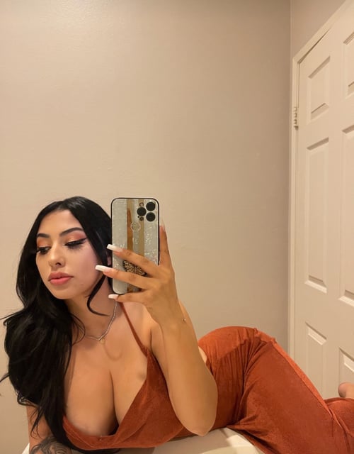 Hi , what up with you ? Hit me up if you’re down for fun , add me Telegram @Love_Baby27 HMU +1 561-
