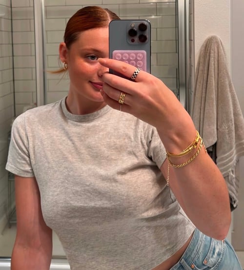 I'm always down to chill, ready for a discreet and no-strings-attached Meet up.