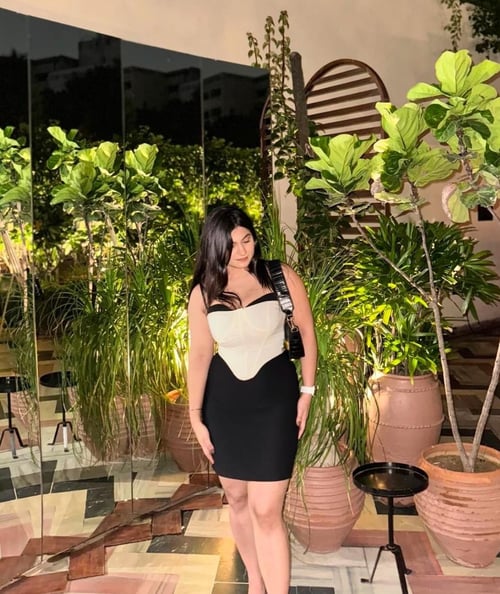 indian high society call girl service in available
