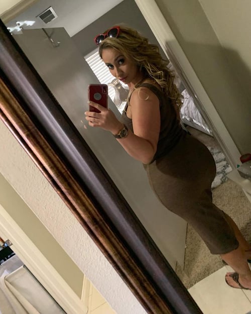 Your playful shorty is horny asf 🍆💦 and available for hookup. Dare to discover true pleasure😇