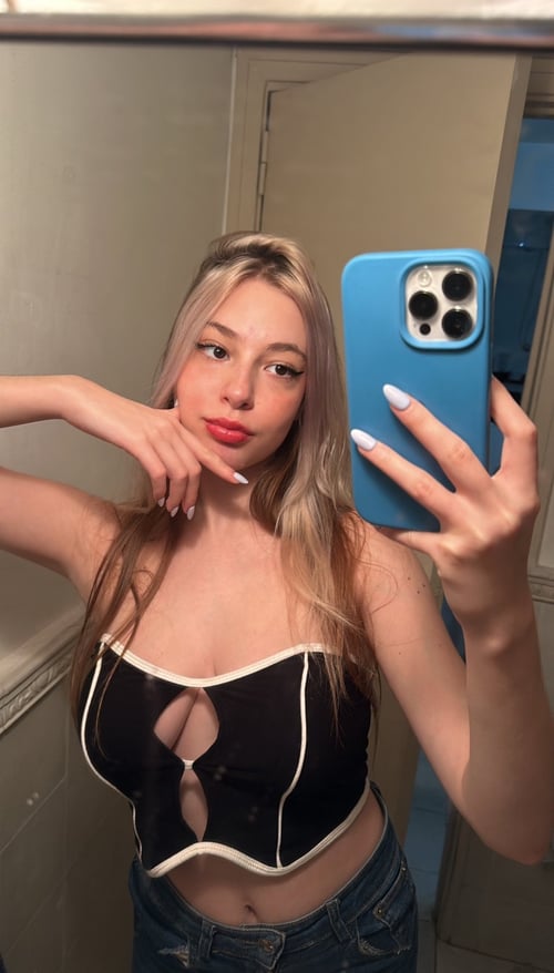 I am available right now💦Young🔥Hott$ Classy and Wet💦👅text me +17852174065