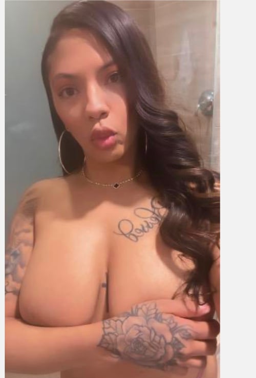 Karmas Satisfy All Your Needs YoungSexy Thick N All The Right Places