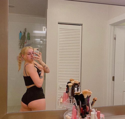 🍑SEXY HOT ANN AVAILABLE FOR HOOK UP ❤️🍆