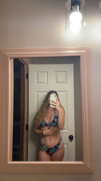 Am available for hookup service both incall and outcall or cardate