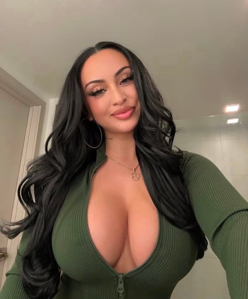 🍑IM A WET !!!SEXY BADDIE and HOTTEST CHICK IN TOWN 🍑