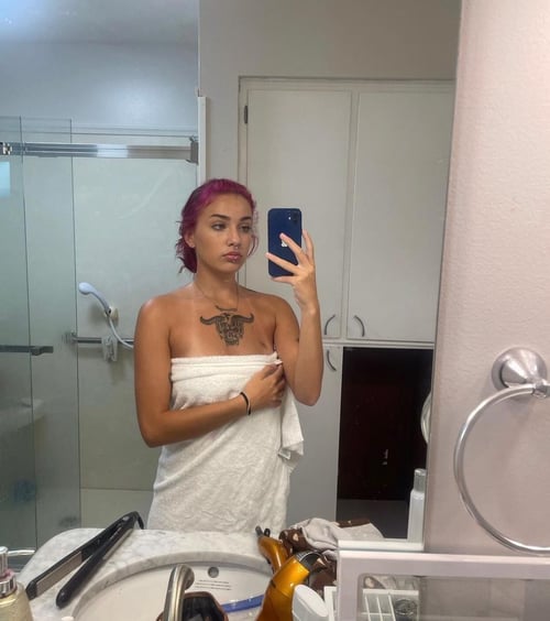 HEY I'M AVAILABLE FOR ANY TYPES OF IN&OUT &MASSAGE TEXT ME DADDY