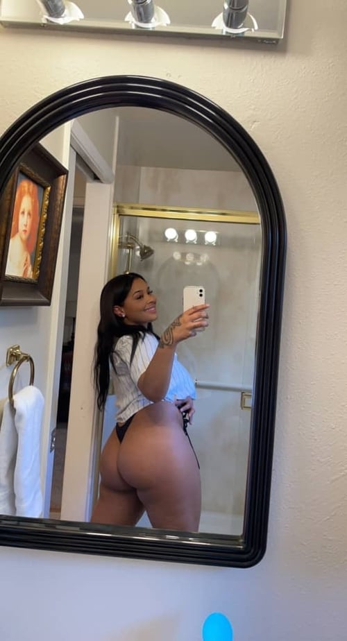 Am a female escort ๐๐am down to fuck also sell my sexy nudes and video