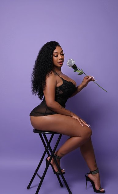 Book Me For A Sensual Well deserved Time😘