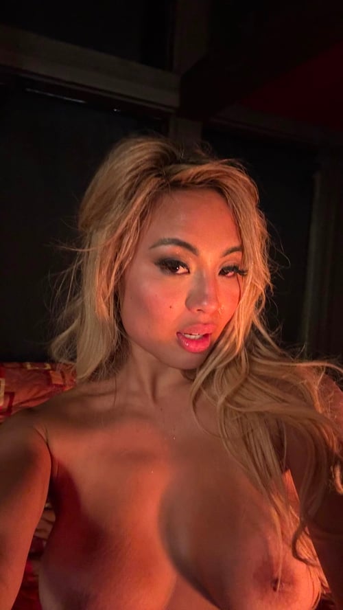 I squirt💦💦 and I’m ready to have some fun 🥰🤗 hmu for an unforgettable experience 🍒