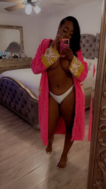 VIP UPSCALE CURVY AND EXOTIC COMPANION!