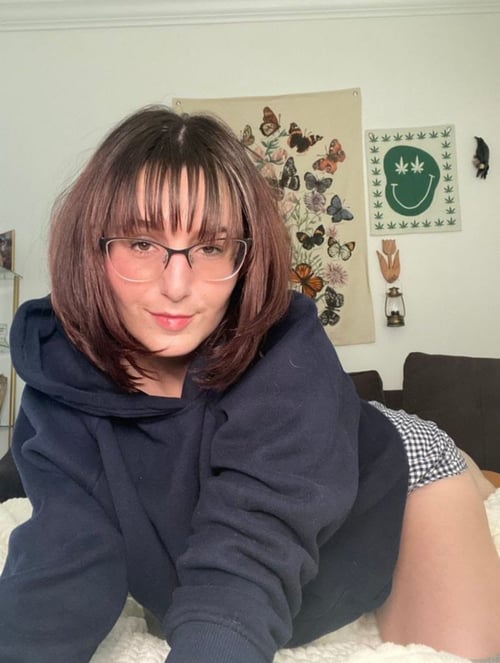 AVAILABLE FOR HOOKUP 💦💦💦💦💦💦🥵🍆🍑