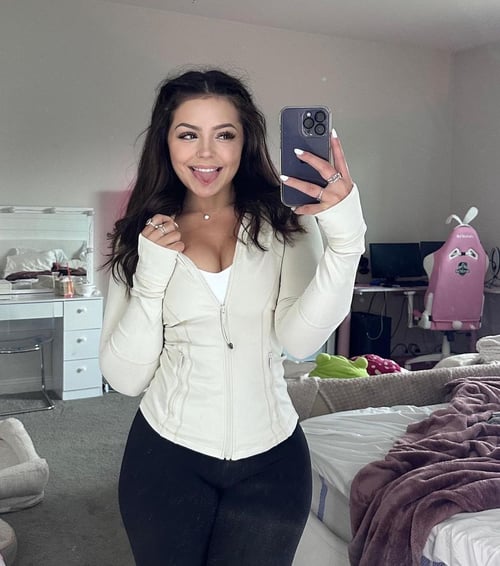 I’m available for hookup with good fuck and 💦🍑🍆👅