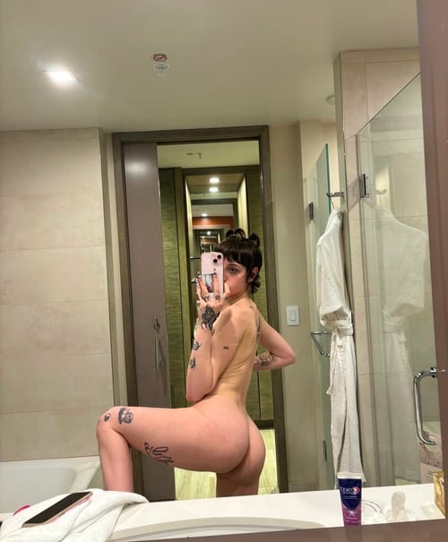 You 🍑🍆 DOWN TO fuck? Hmu on +18164207203 or on Telegram: https://t.me/joan_253