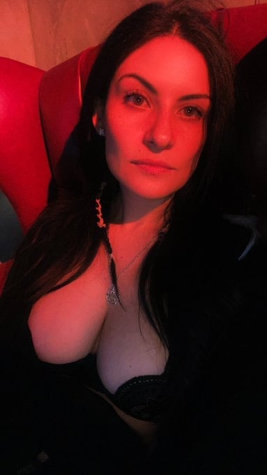 I am available for hookup Incall and outcall services