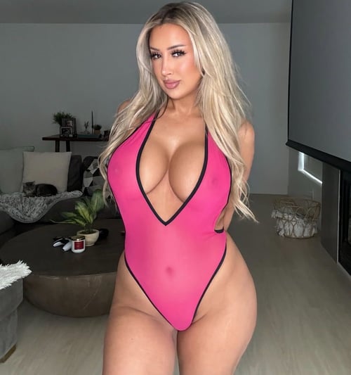 I’M DOWN FOR ALL KIND OF S E X HOOK-UP I want your diC K INSIDE MY WET P U S S Y💦🍑so much fun 🍆(