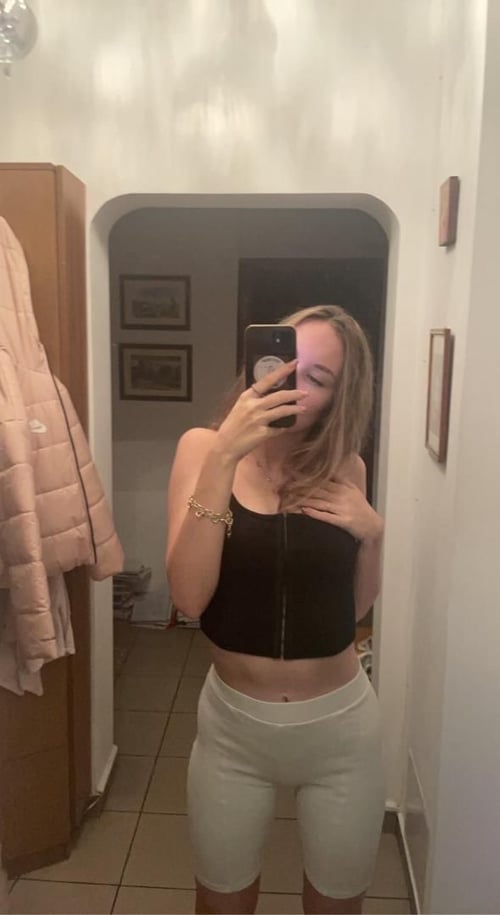 I’m available for premium fun 🥵, text +1 (434) 396-1746 no deposit, multiple -cums ❤️ payment after