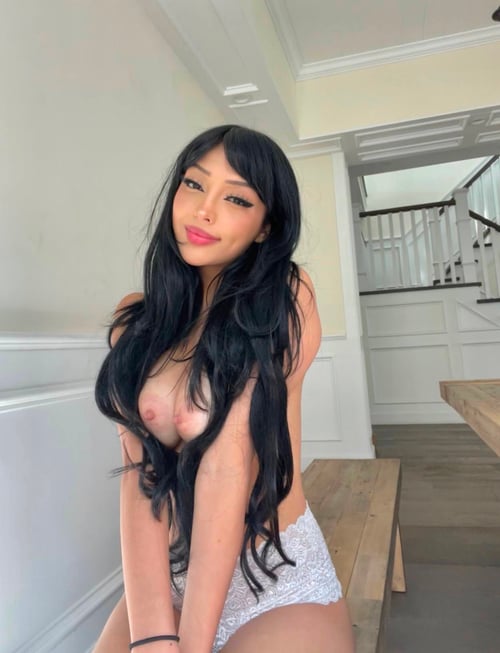 Available for hookup fun My name is sessy