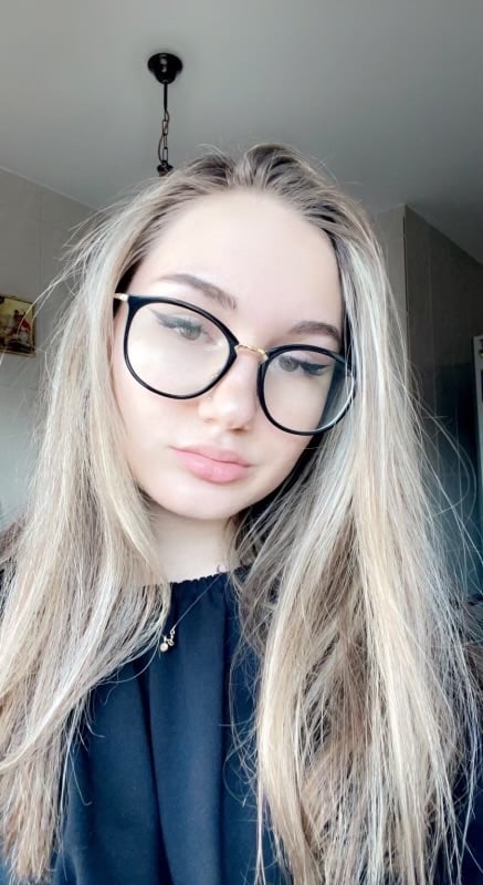 Discreet sex with Caucasian sexy girl