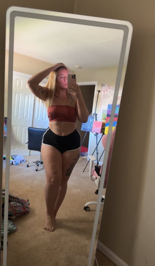 Available to link👅