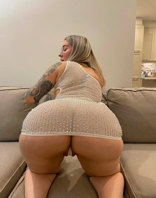 HUGE ๐ THICK ASS ๐
AVAILABLE RN ๐๐ FOR MEETUPS ๐๐ฅถ๐โค๏ธ