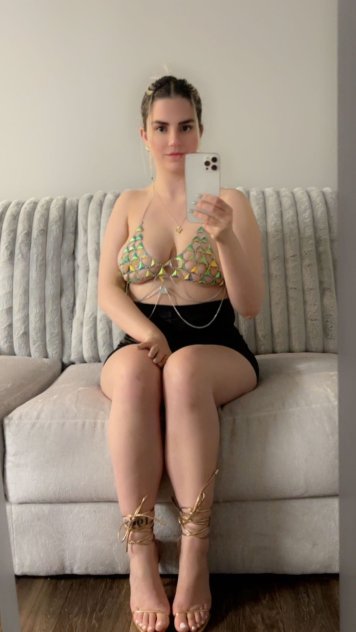 Sexy latina