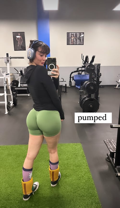 HMU for hookup and my nudes ,Am ready to ride your cock till you moan my name. +1209-583-5025
