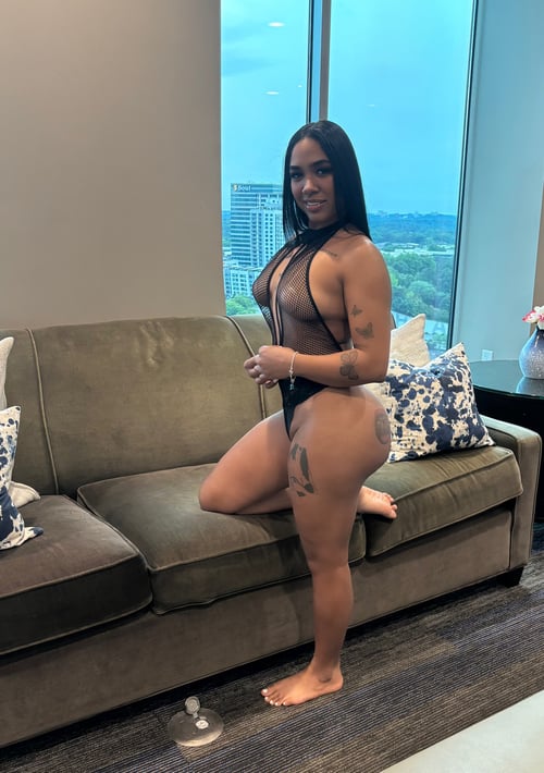 Hola latina sexy disponible