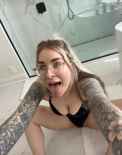 I’m HORNY and AVAILABLE for fun rn 😩💦👅🍆INCALL & OUTCALL (512) 290-2743