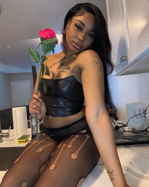 NEW IN TOWN 💦😻 COME PLAY IN THIS TIGHT LITTLE PRETTY PUSSY⭐⭐