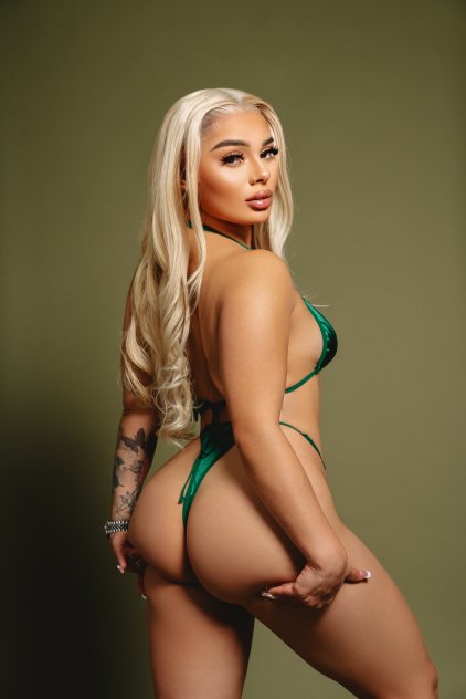 Sexy mixed Latina 🤍