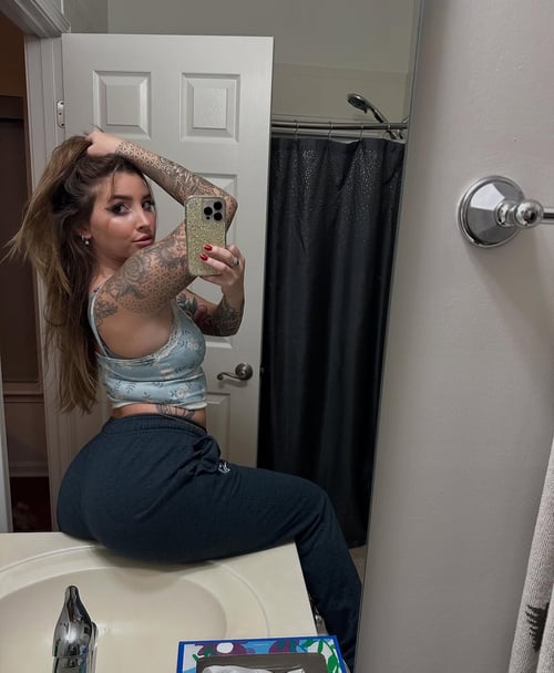 DOWN FOR HOOKUP SEX AND SELL ALL TYPES OF DRUGS AND DO MASSAGE 💆💝🥰🥰💖💖🧡🧡🧡🩷🩷🩷💋💋💋💋💋🥰