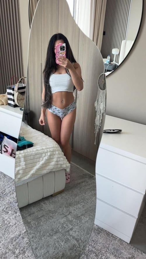 Latina available to please you face to face payment (470) 480-4190