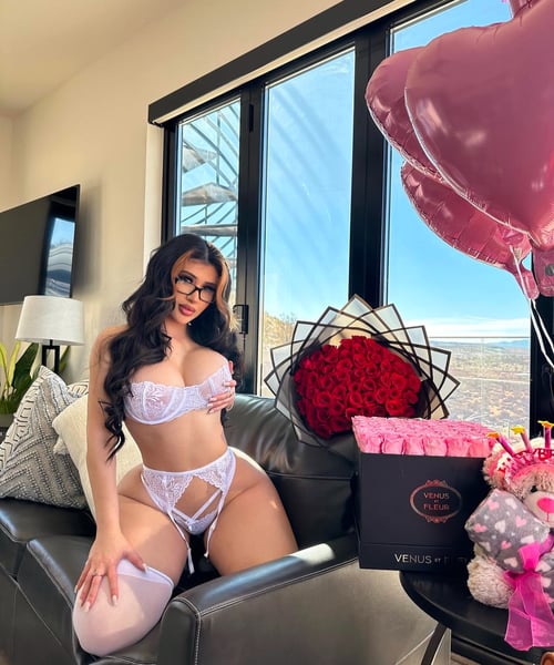 ADD ME ON telegram: @bettykay1627 Are you stressed and need Some hot reliever? Text me on +1430342
