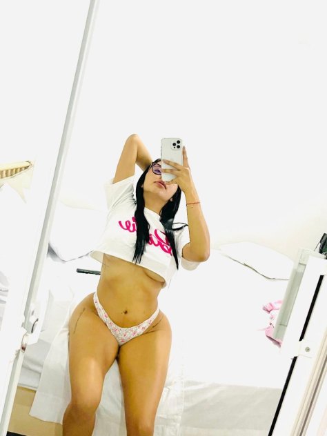 SEXY PETITE LATINA NEW IN TOWN 💋 AVAILABLE/DISPONIBLE 24/7