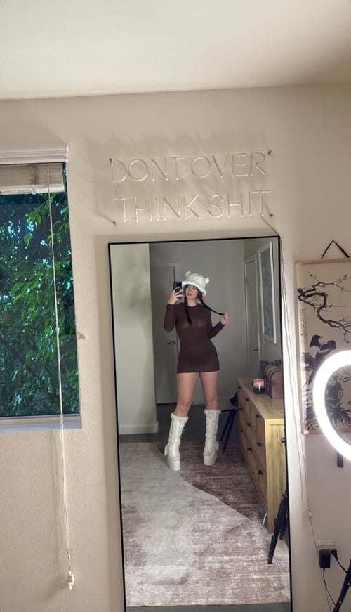 Hello I’m Nora my number : (945)335-5674 I squirt text me on Discord: Nora_80