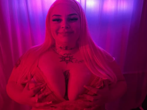 Cora the pawg