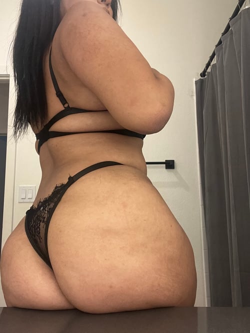 Exotic Latina Aria